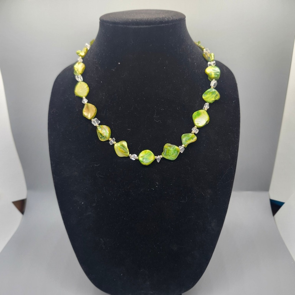Iridescent Green Yellow Shell Beaded Choker Necklace 18" Crystal Magnetic Clasp